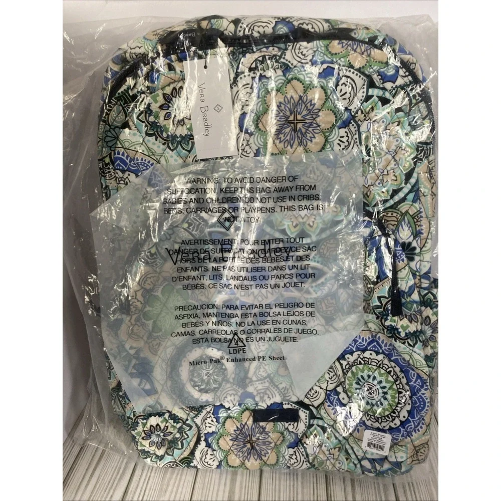 Vera Bradley Essential Large Backpack Laptop Pocket NWT Sketched Medallion - Picture 3 of 7